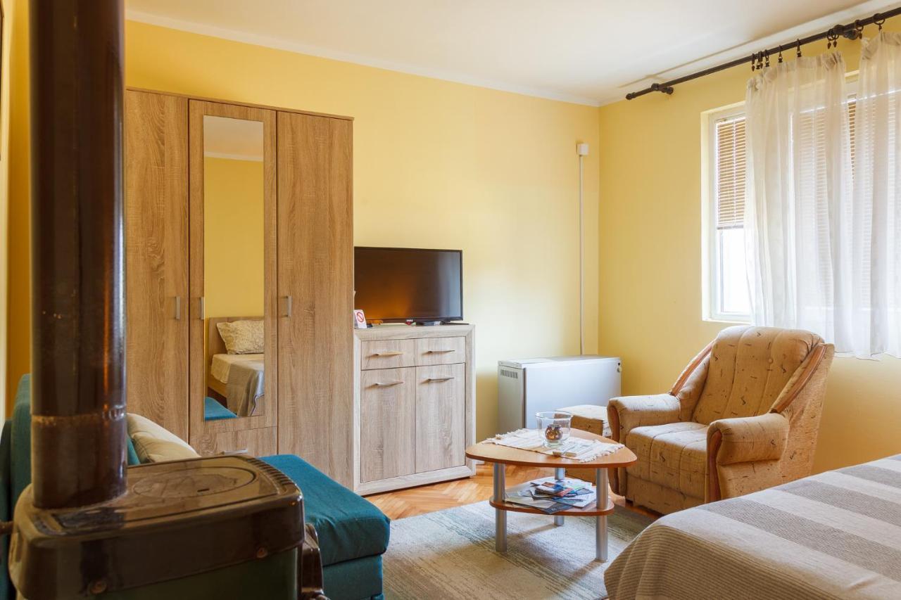 Apartman Bogojevic ゴルバッツ エクステリア 写真